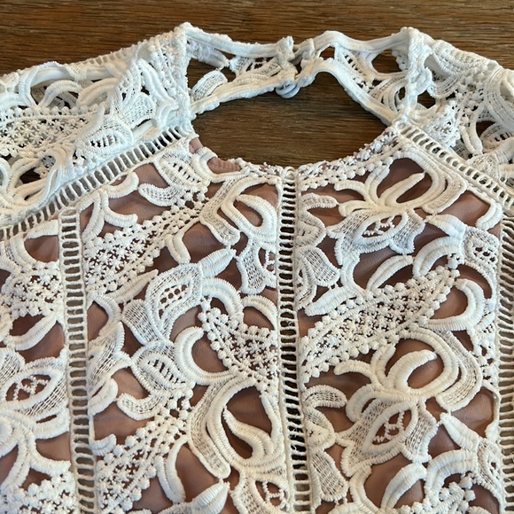 Beautiful and elegant top Style Stalker size small - Picture 9 of 9